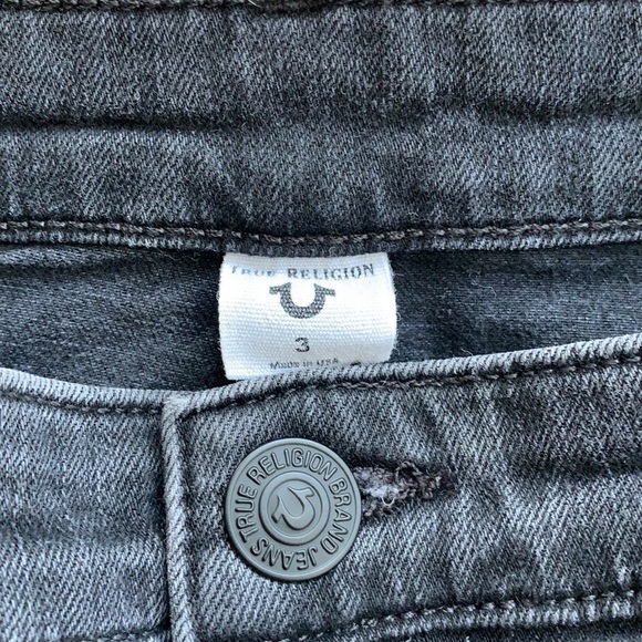 Men’s Black True Religion Cropped Cotton Jeans - Picture 3 of 5